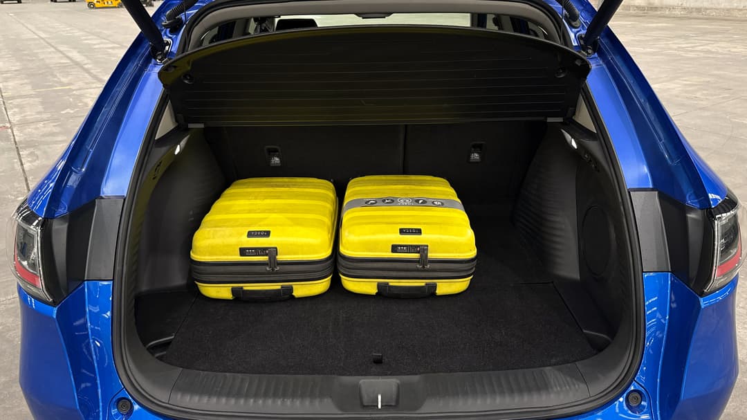 2023 Honda Zr-v Vti Lx, Automatic, 22322 km, Boot Inside View with Luggage