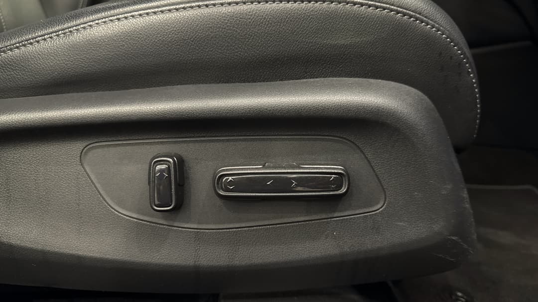 2023 Honda Zr-v Vti Lx, Automatic, 22322 km, Drivers Side Adjustment Panel