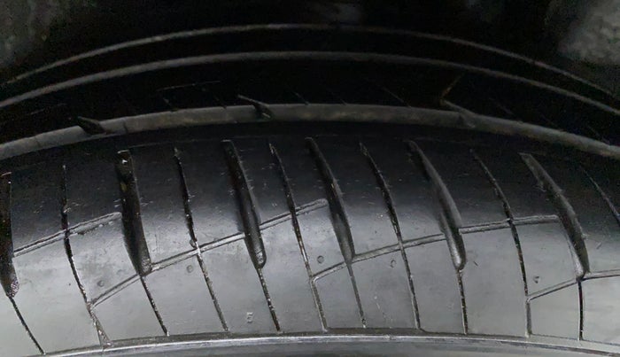 2019 Hyundai Creta 1.6 SX VTVT (O) EXECUTIVE, Petrol, Manual, 18,740 km, Right Rear Tyre Tread