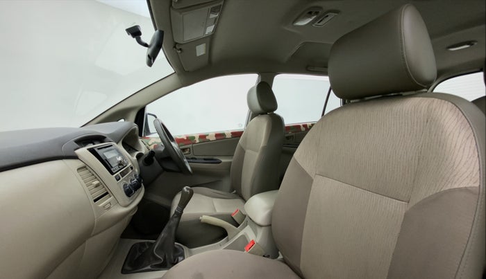2013 Toyota Innova 2.5 GX 7 STR BS IV, Diesel, Manual, 1,13,551 km, Right Side Front Door Cabin View