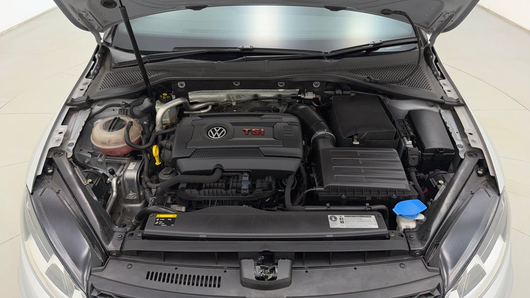 Open Bonnet (Engine)