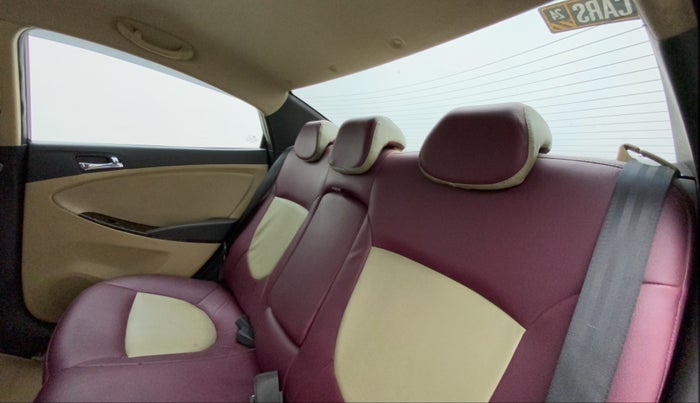 2013 Hyundai Verna FLUIDIC 1.6 VTVT SX, Petrol, Manual, 47,878 km, Right Side Rear Door Cabin