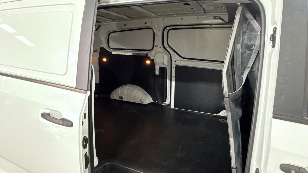 2021 LDV G10+ Barn Door, Automatic, 81218 km, Right Side Rear Door Cabin View