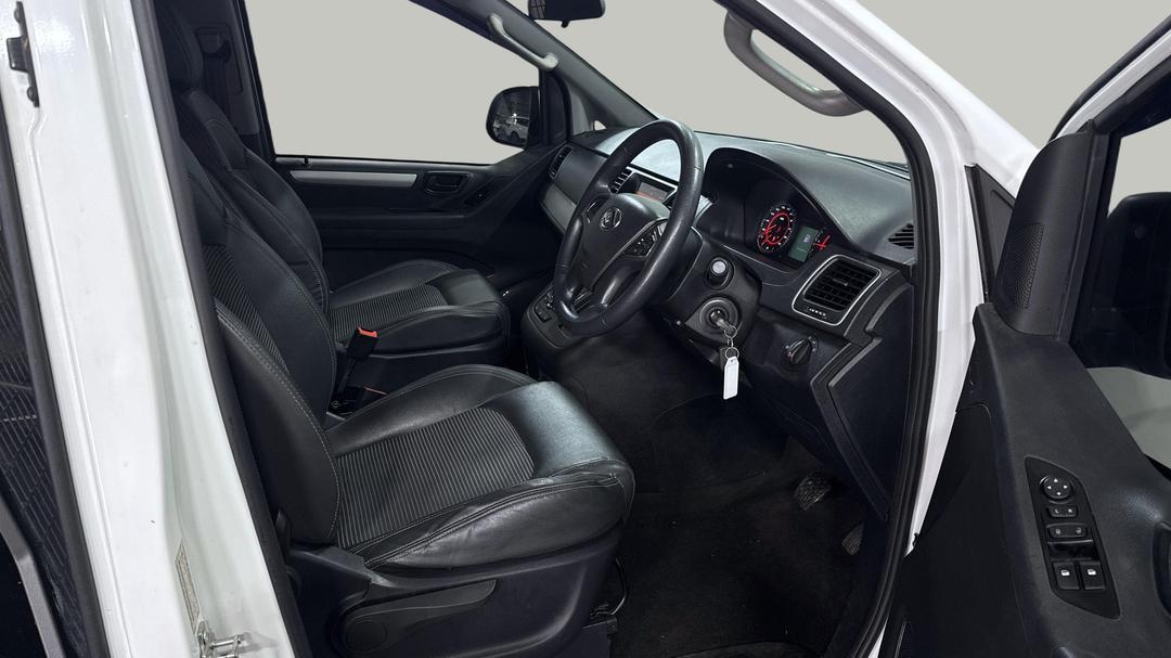 2021 LDV G10+ Barn Door, Automatic, 81218 km, Right Side Front Door Cabin View