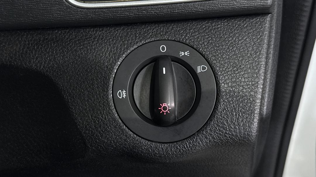 2021 LDV G10+ Barn Door, Automatic, 81218 km, Utility Switches/Buttons