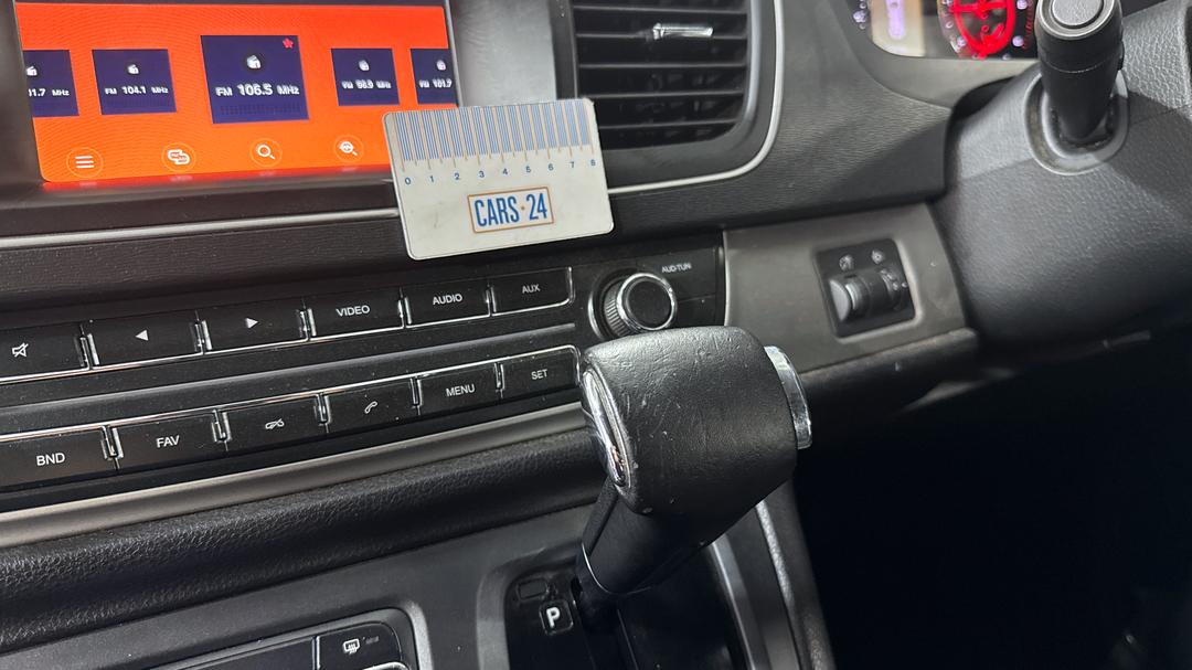 2021 LDV G10+ Barn Door, Automatic, 81218 km, Gear Lever Knob Wear