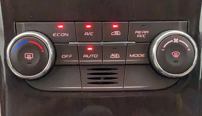 2013 Mahindra XUV500 W8, Diesel, Manual, 80,620 km, Automatic Climate Control