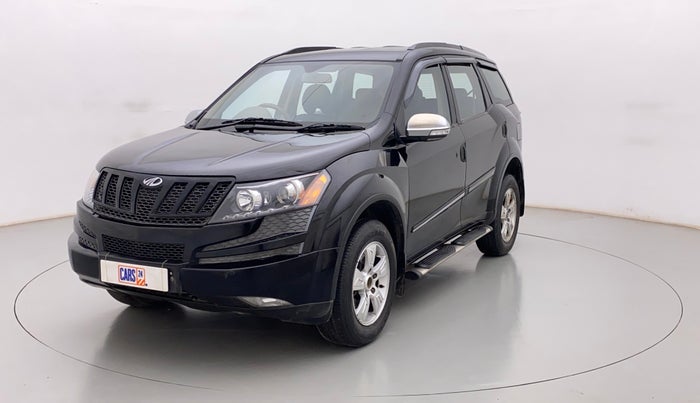 2013 Mahindra XUV500 W8, Diesel, Manual, 80,620 km, Left Front Diagonal
