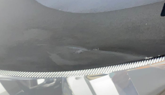 2013 Mahindra XUV500 W8, Diesel, Manual, 80,620 km, Bonnet (hood) - Slightly dented