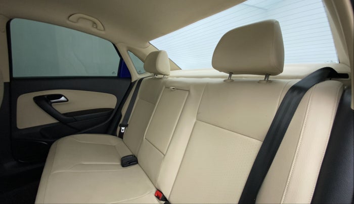 2020 Volkswagen Vento HIGHLINE PLUS 1.0 TSI MT, Petrol, Manual, 33,100 km, Right Side Rear Door Cabin