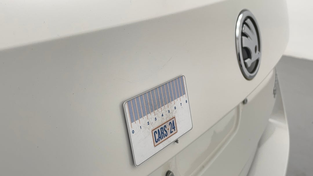 Boot / Tailgate Tailgate Scratch