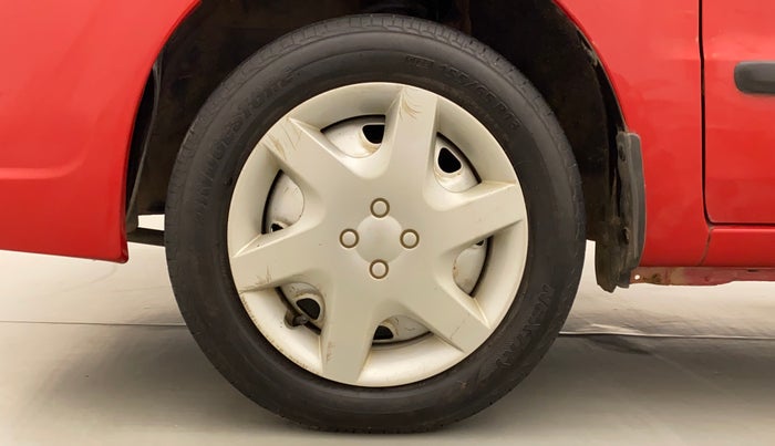 2011 Maruti Zen Estilo LXI, Petrol, Manual, 60,745 km, Left Front Wheel