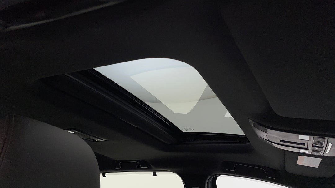 Interior Sunroof/Moonroof