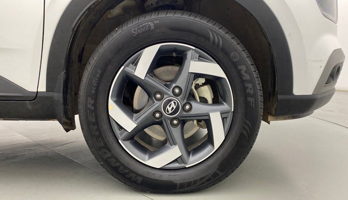 2019 Hyundai VENUE 1.0L Turbo GDI SX(O) MT, Petrol, Manual, 11,321 km, Right Front Wheel