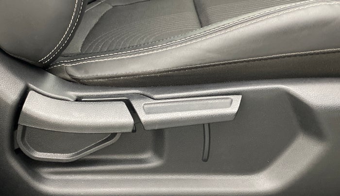2019 Hyundai VENUE 1.0L Turbo GDI SX(O) MT, Petrol, Manual, 11,321 km, Driver Side Adjustment Panel