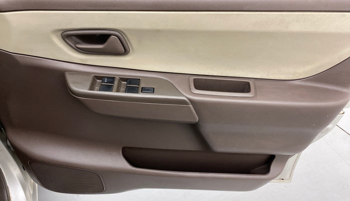 2011 Maruti Zen Estilo VXI, Petrol, Manual, 35,572 km, Driver Side Door Panels Control