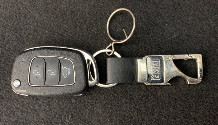 2018 Hyundai Tucson 2WD MT PETROL, Petrol, Manual, 33,151 km, Key Close Up