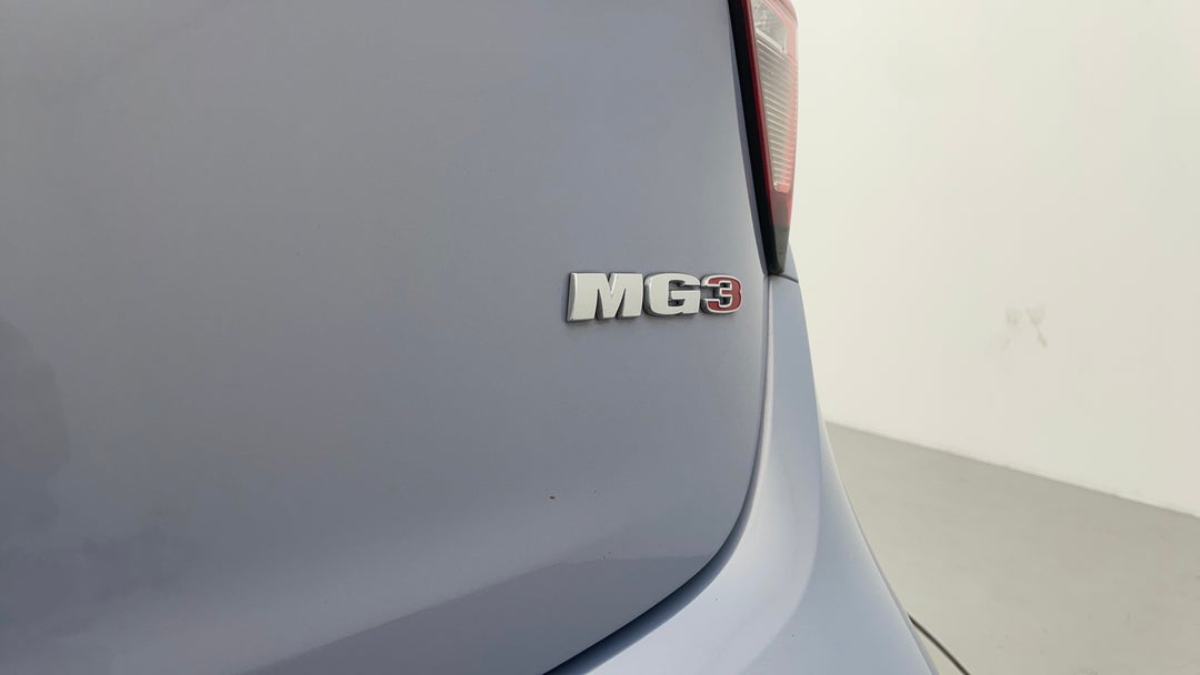 Badge (Boot Right Side)