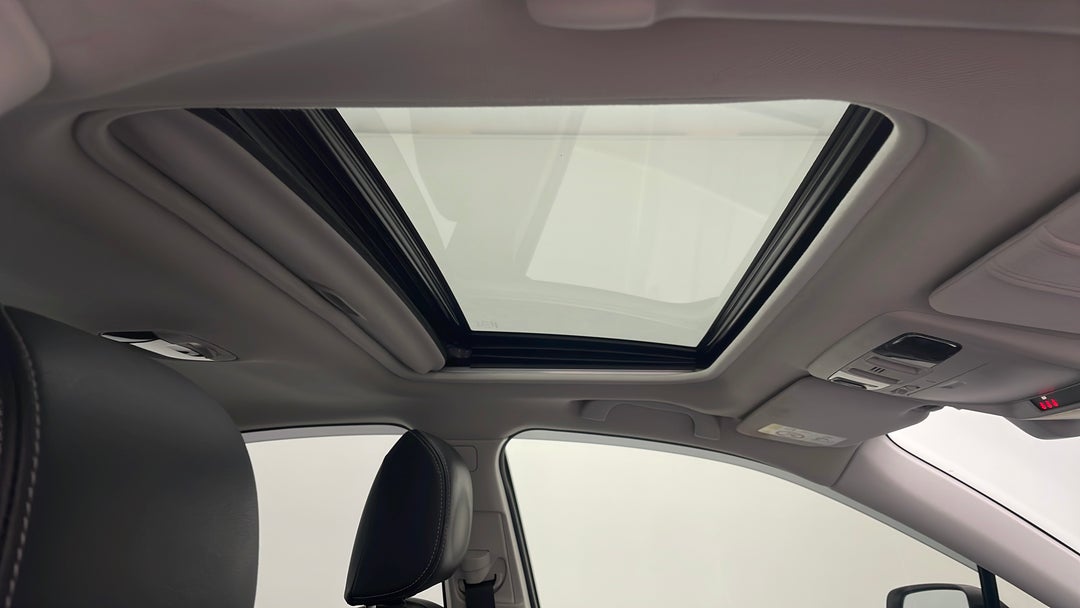 Interior Sunroof/Moonroof