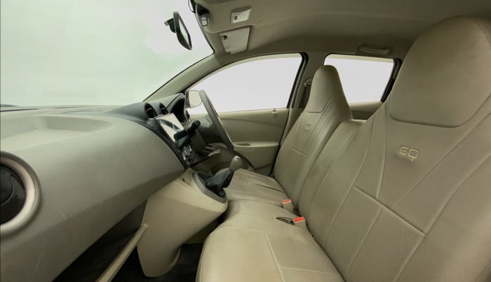 2014 Datsun Go T, Petrol, Manual, 65,039 km, Right Side Front Door Cabin