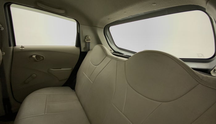 2014 Datsun Go T, Petrol, Manual, 65,039 km, Right Side Rear Door Cabin