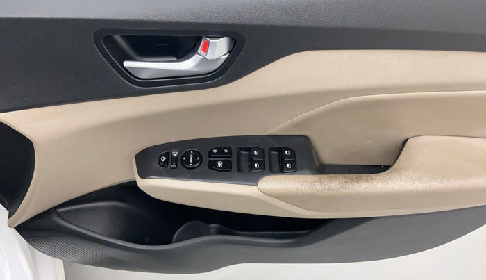 2018 Hyundai Verna 1.6 SX VTVT AT (O), Petrol, Automatic, 14,187 km, Driver Side Door Panels Control
