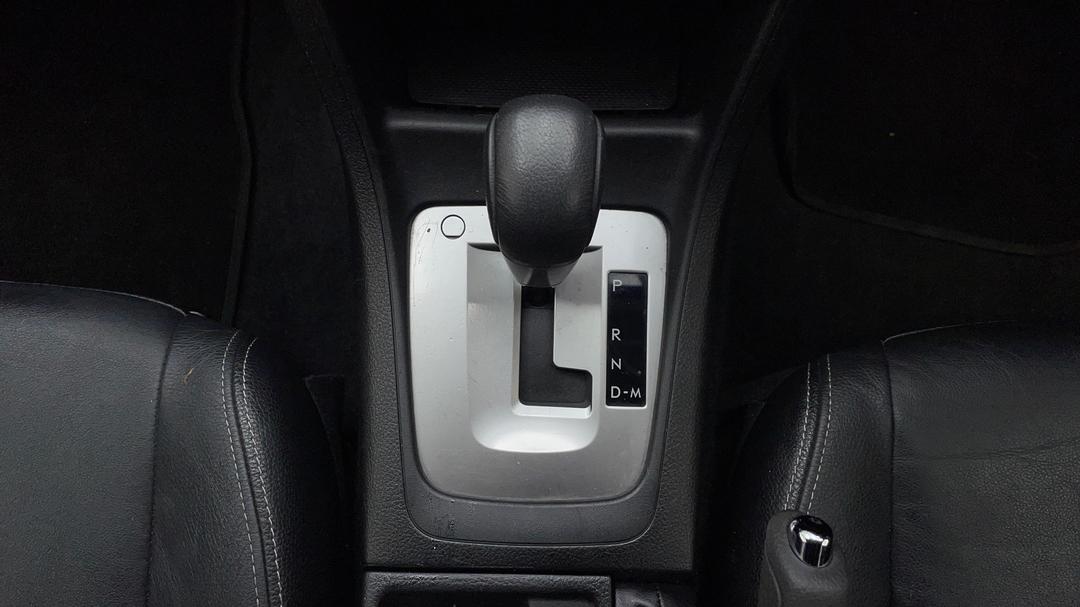 2013 Subaru XV 2.0i-s, Automatic, 134076 km, Gear Lever 