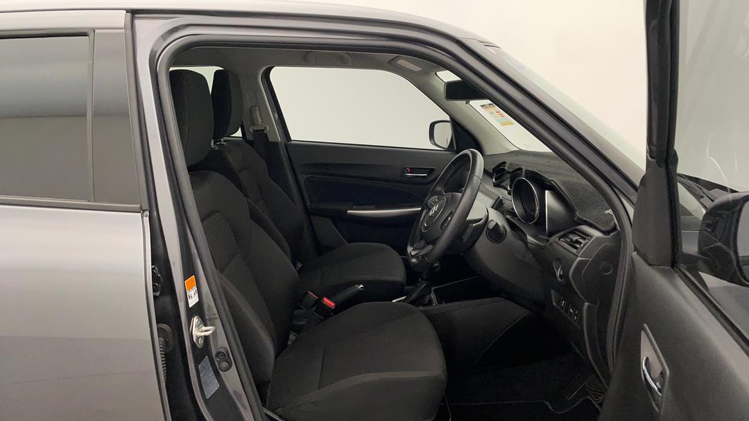 2021 Suzuki Swift Glx Turbo, Automatic, 32360 km, Right Side Front Door Cabin View