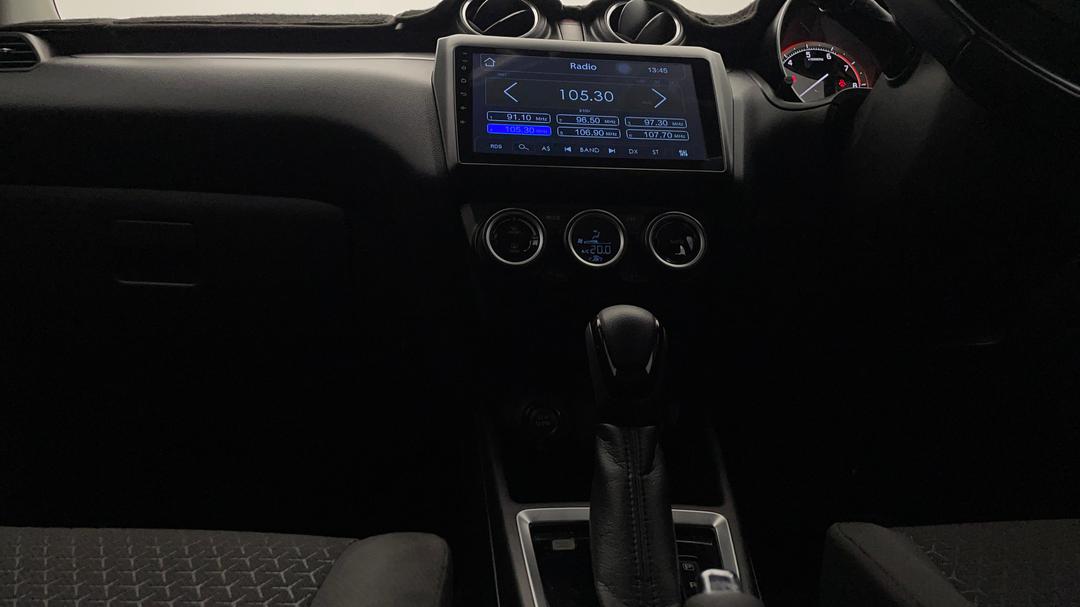2021 Suzuki Swift Glx Turbo, Automatic, 32360 km, Center Console