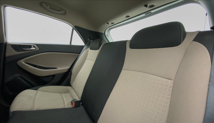 2015 Hyundai Elite i20 SPORTZ 1.2, Petrol, Manual, 43,071 km, Right Side Rear Door Cabin