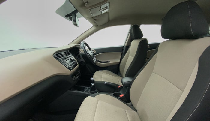 2015 Hyundai Elite i20 SPORTZ 1.2, Petrol, Manual, 43,071 km, Right Side Front Door Cabin