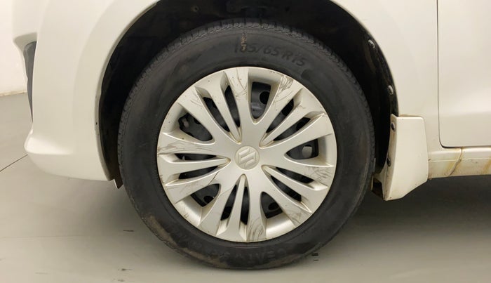 2014 Maruti Ertiga VDI, Diesel, Manual, 99,558 km, Left Front Wheel
