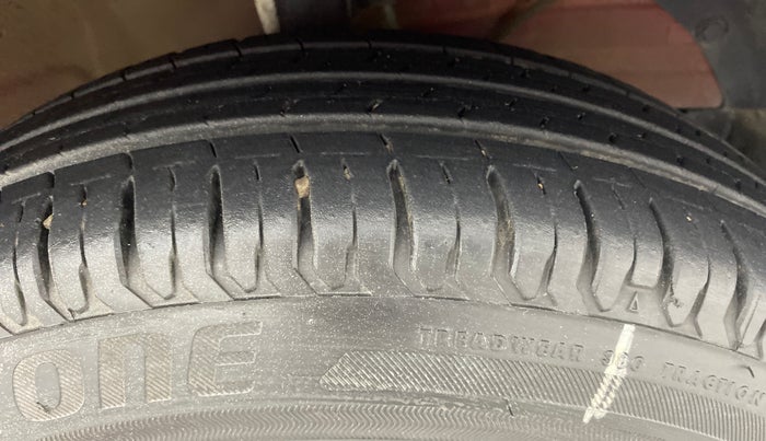 2018 Maruti Dzire VXI, Petrol, Manual, 28,385 km, Right Front Tyre Tread