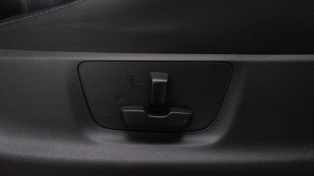 2019 Holden Trailblazer Ltz (4x4), Automatic, 91065 km, Drivers Side Adjustment Panel