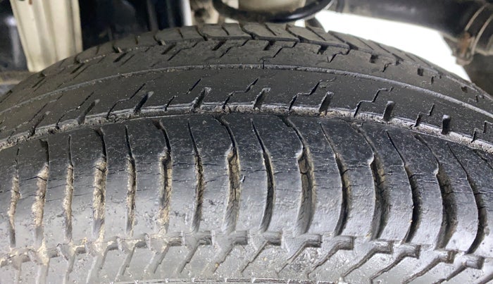2014 Maruti Alto K10 LXI, Petrol, Manual, 44,816 km, Left Rear Tyre Tread
