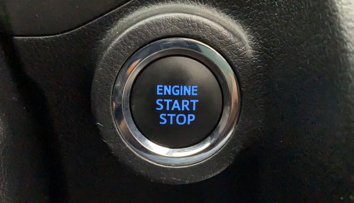 2017 Toyota Innova Crysta 2.8 ZX AT 7 STR, Diesel, Automatic, 33,454 km, Keyless Start/ Stop Button