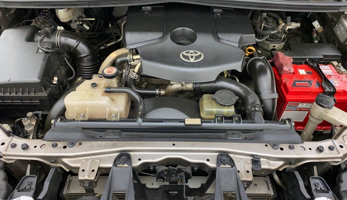 2017 Toyota Innova Crysta 2.8 ZX AT 7 STR, Diesel, Automatic, 33,454 km, Open Bonet