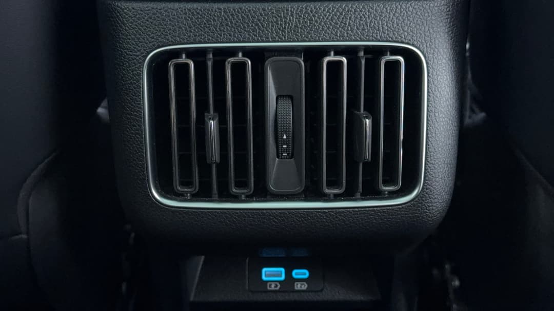 2025 Byd Sealion 6 Essential, Automatic, 27441 km, Rear A/C Vent