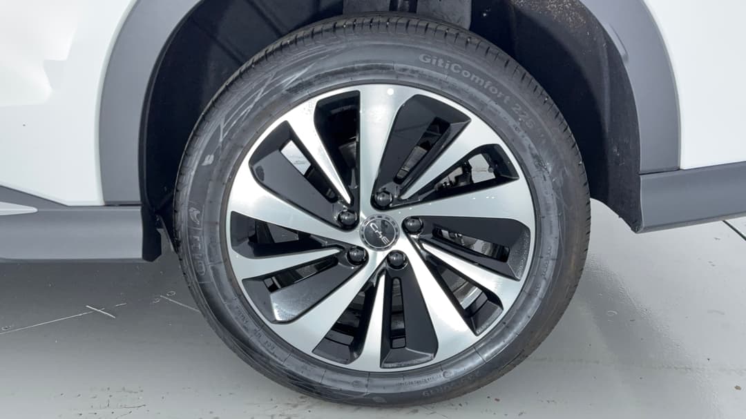 2025 Byd Sealion 6 Essential, Automatic, 27441 km, Left Rear Wheel