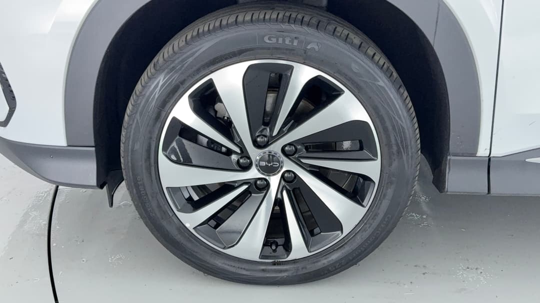 2025 Byd Sealion 6 Essential, Automatic, 27441 km, Left Front Wheel
