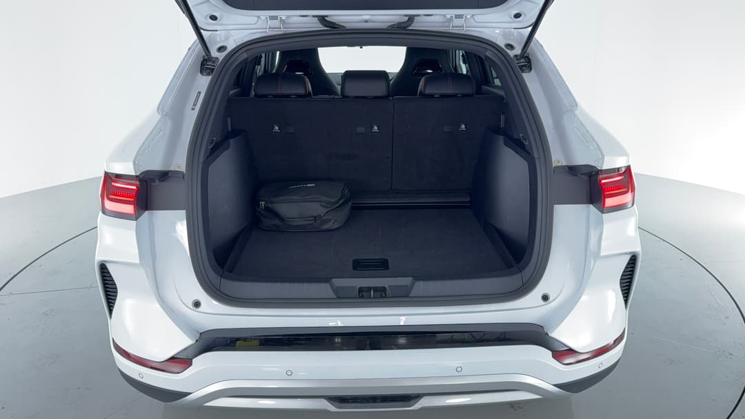 2025 Byd Sealion 6 Essential, Automatic, 27441 km, Boot Inside View