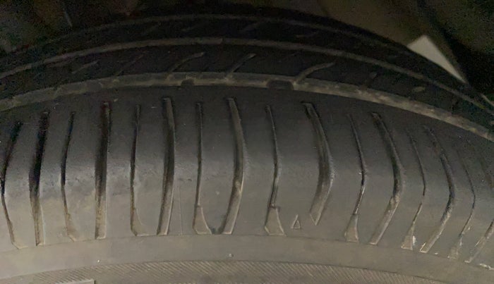 2018 Tata Tiago XZ PETROL, Petrol, Manual, 90,317 km, Left Rear Tyre Tread