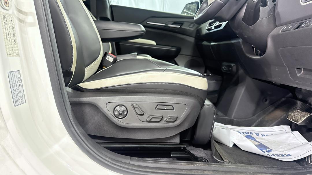 2025 Kia Ev5 Gt-line AWD Lr, Automatic, 23265 km, Drivers Side Adjustment Panel