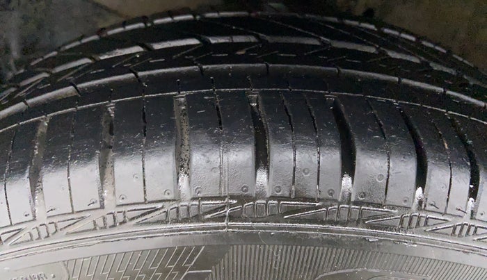2014 Honda Amaze 1.5 SMT I DTEC, Diesel, Manual, 80,958 km, Left Front Tyre Tread