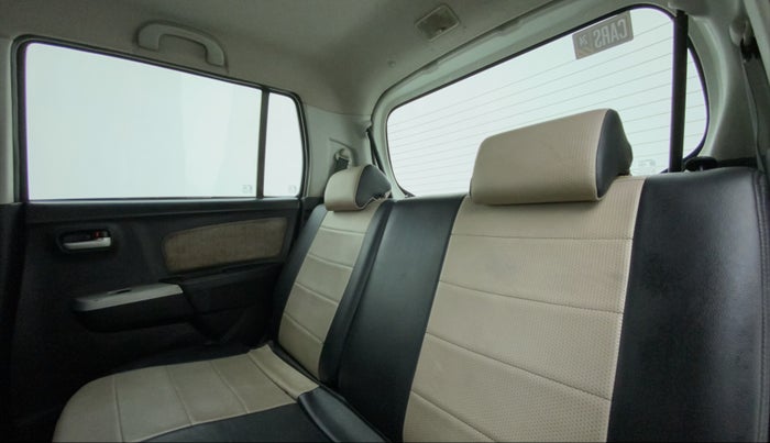 2013 Maruti Wagon R 1.0 VXI, Petrol, Manual, 39,938 km, Right Side Rear Door Cabin