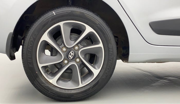 2019 Hyundai Grand i10 ASTA 1.2 VTVT, Petrol, Manual, 14,955 km, Right Rear Wheel