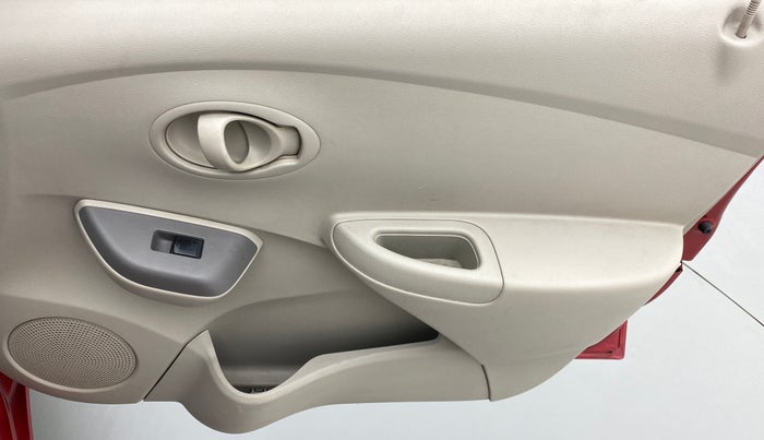 2014 Datsun Go T, Petrol, Manual, 49,519 km, Driver Side Door Panels Control