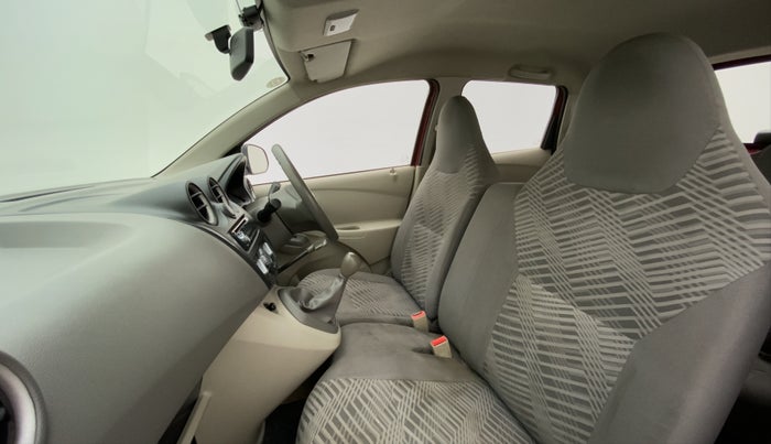 2014 Datsun Go T, Petrol, Manual, 49,519 km, Right Side Front Door Cabin