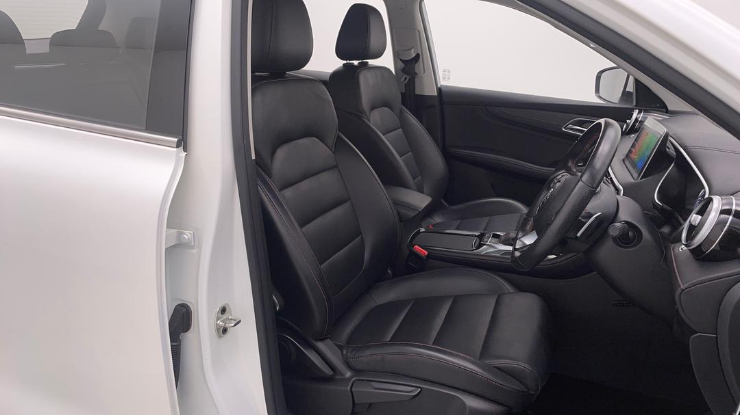 2022 MG HS Excite, Automatic, 25238 km, Right Side Front Door Cabin View