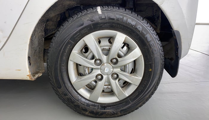2017 Hyundai Eon ERA PLUS, CNG, Manual, 90,430 km, Left Rear Wheel